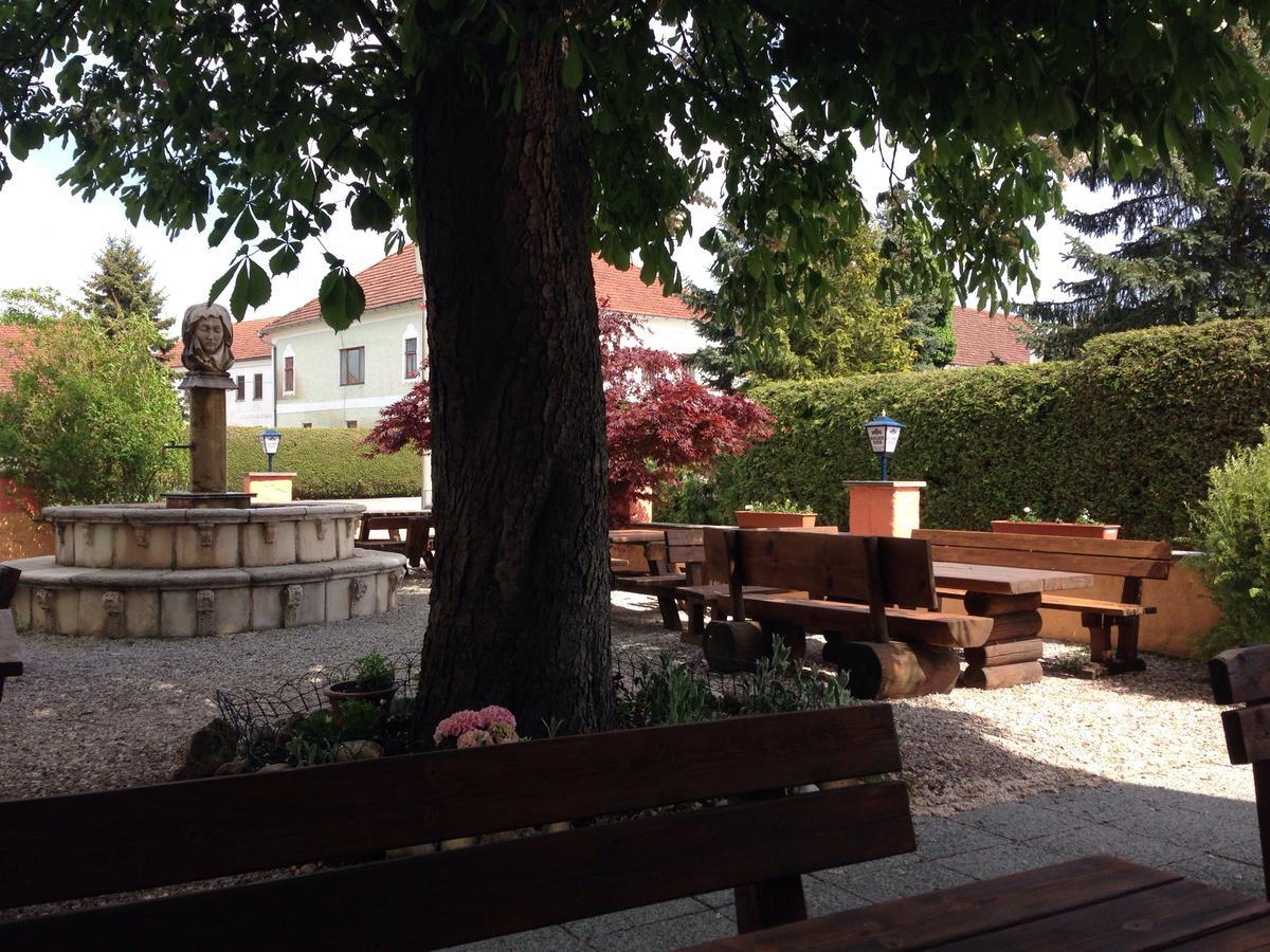 Gasthaus Marienhof Kirchdorf am Inn ภายนอก รูปภาพ